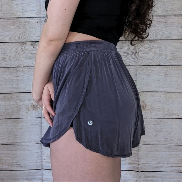 SOLD ON DEPOP - Picture 1 of 6